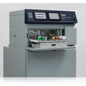 机器中的 Q-SUN Xe-1 样品